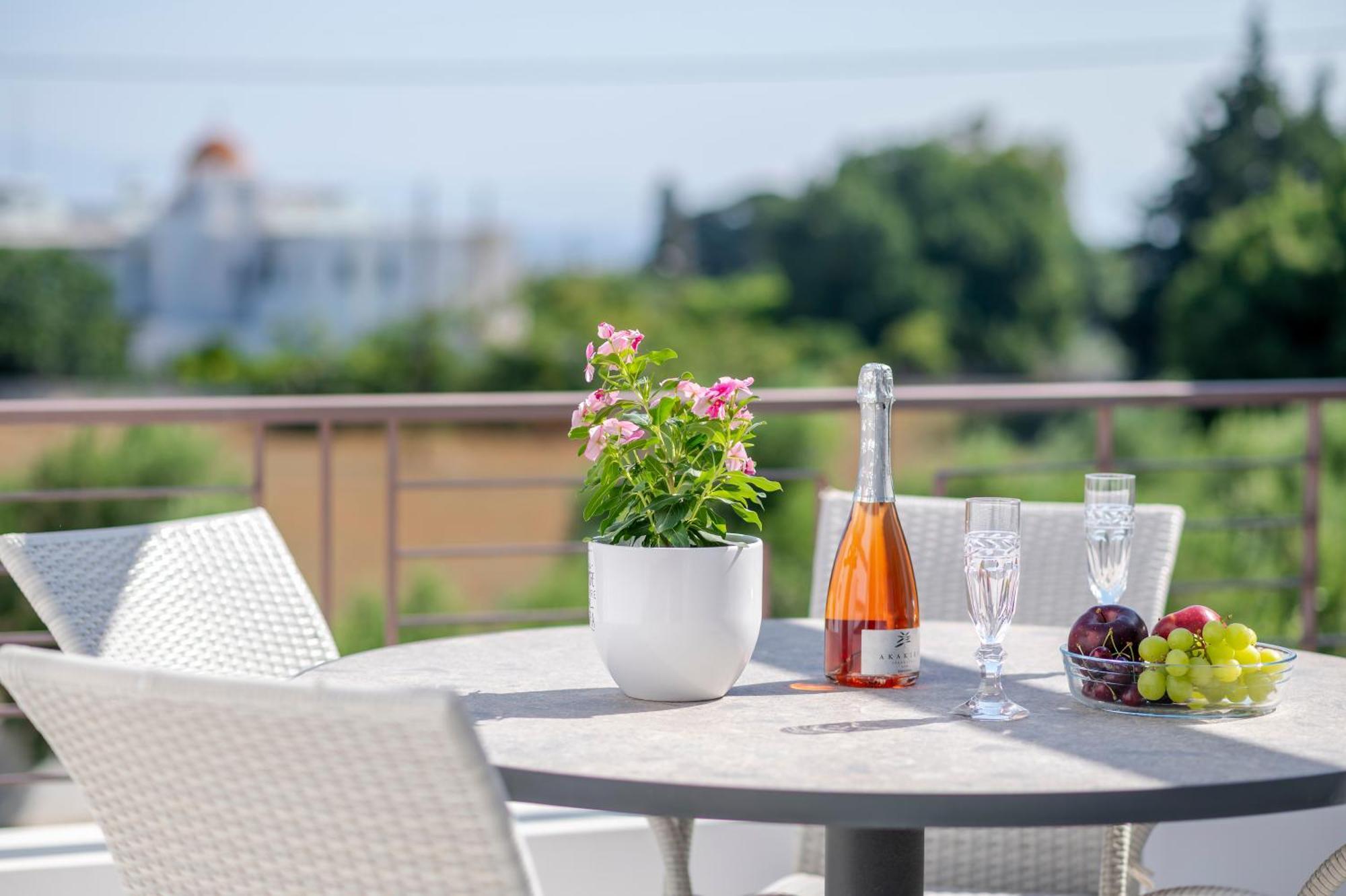Olive Green Haven-3Br-Private Parking-Balcony コス・タウン エクステリア 写真